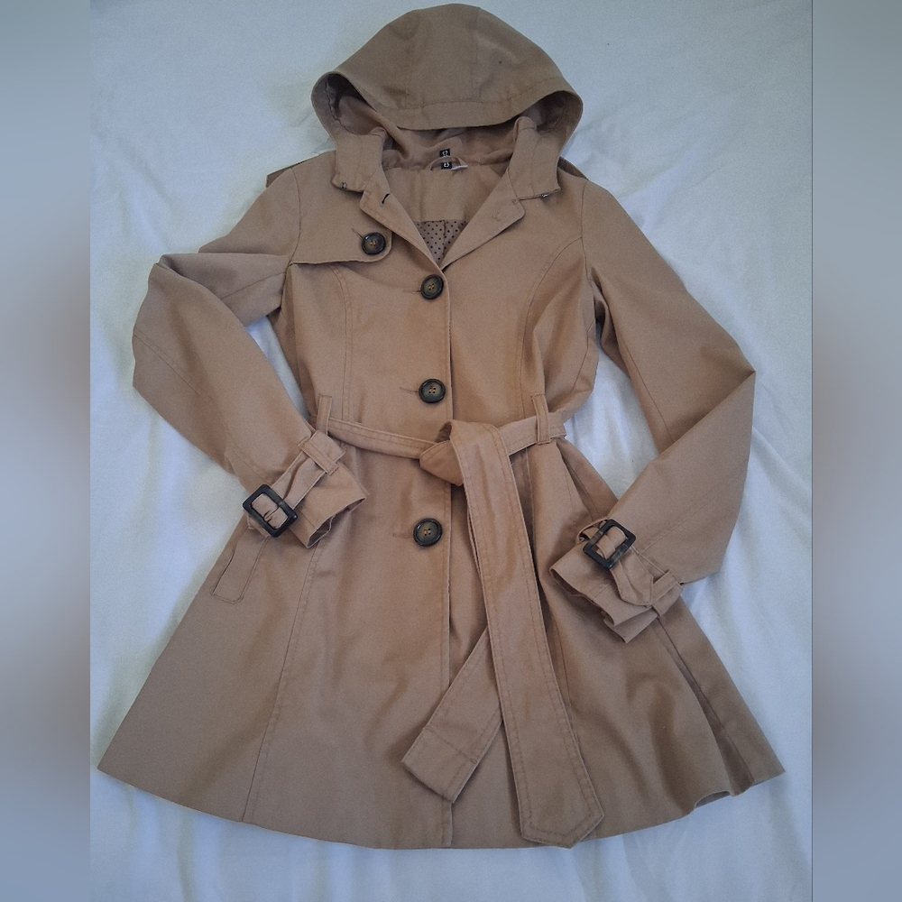 DIVIDED WOMEN'S TAN TRENCH  COAT WITH HOOD